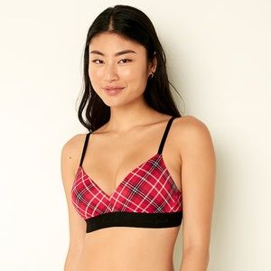 PINK by Victoria Secret WEAR EVERYWHERE
WIRELESS
LIGHTLY-LINED BRA